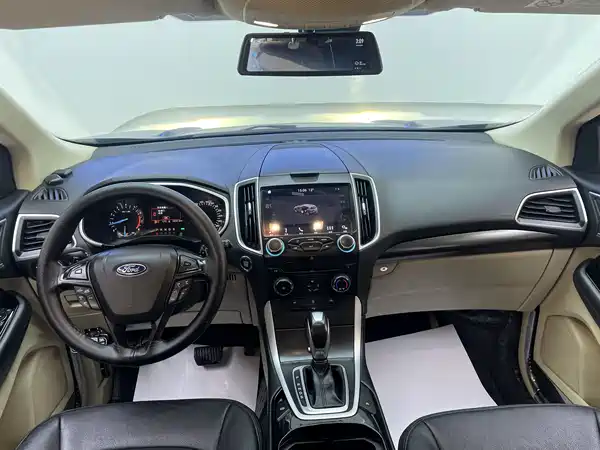 Ford Edge 2018