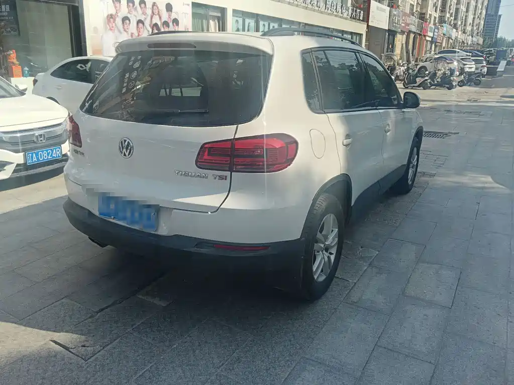 Volkswagen Tiguan 2016 — фото 9