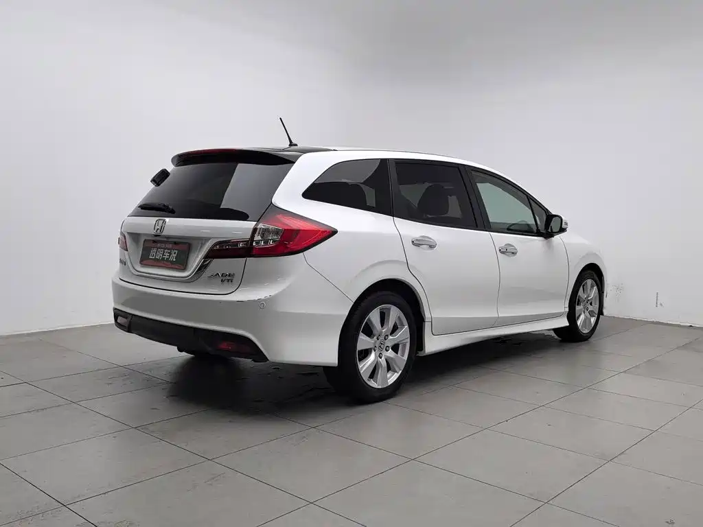 Honda Jade 2016 — фото 2