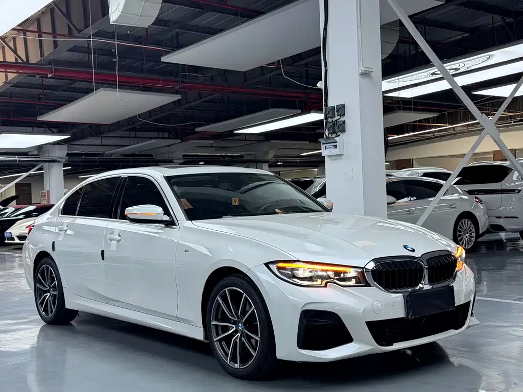 BMW 3 Series 2021