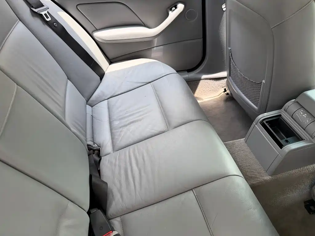 BMW 3 Series 2005 — фото 18