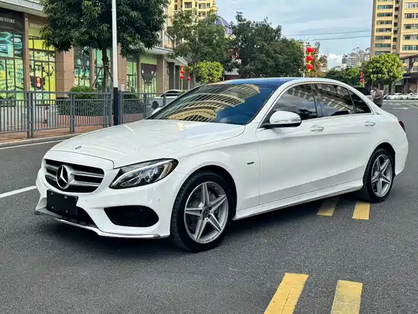 Mercedes-Benz C-Class 2018