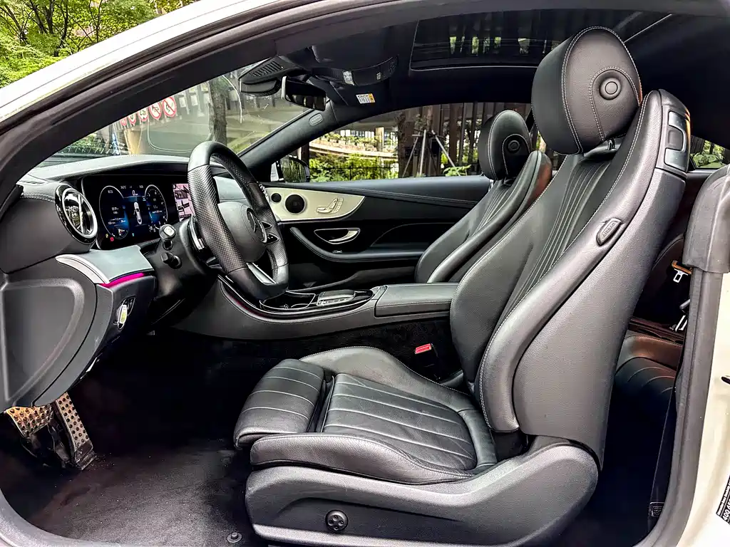 Mercedes-Benz E-Class 2022 — фото 14