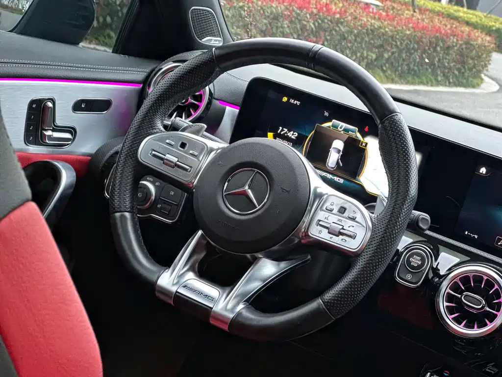 Mercedes-Benz A-Class AMG 2021 — фото 14