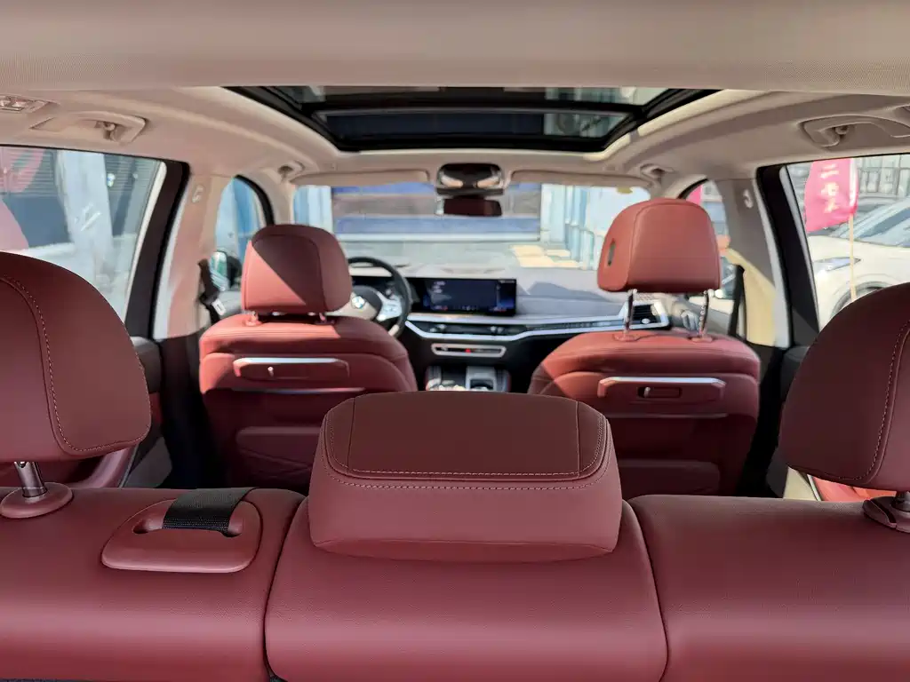 BMW X5 2025 — фото 15