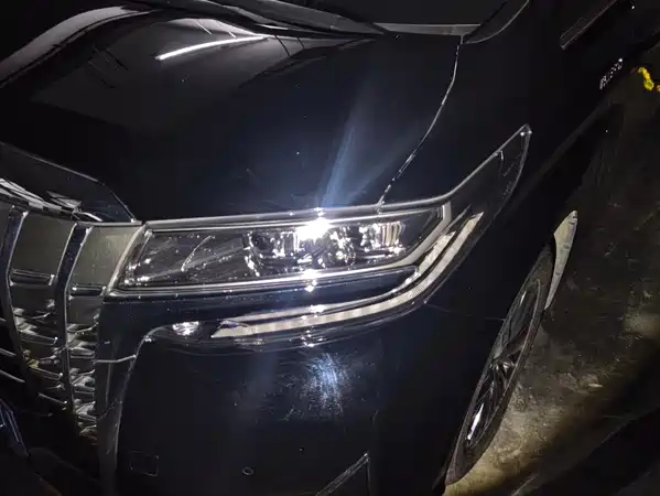 Toyota Alphard 2023