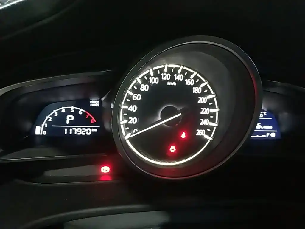 Mazda 3 Axela 2017 — фото 12