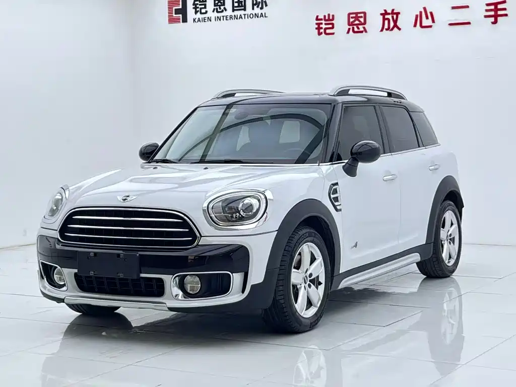 MINI Countryman 2018 — фото 26