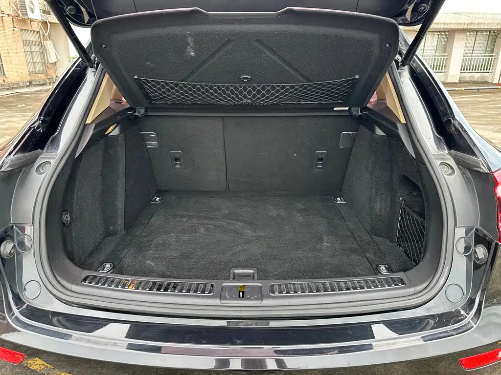 Zotye SR9 2017 — фото 16