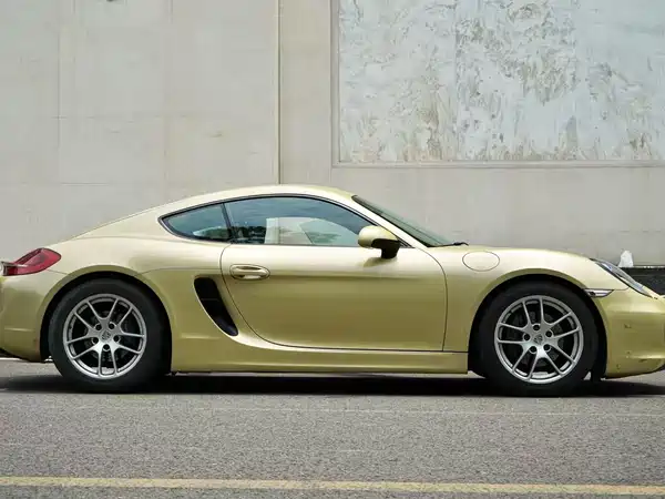 Porsche Cayman 2013