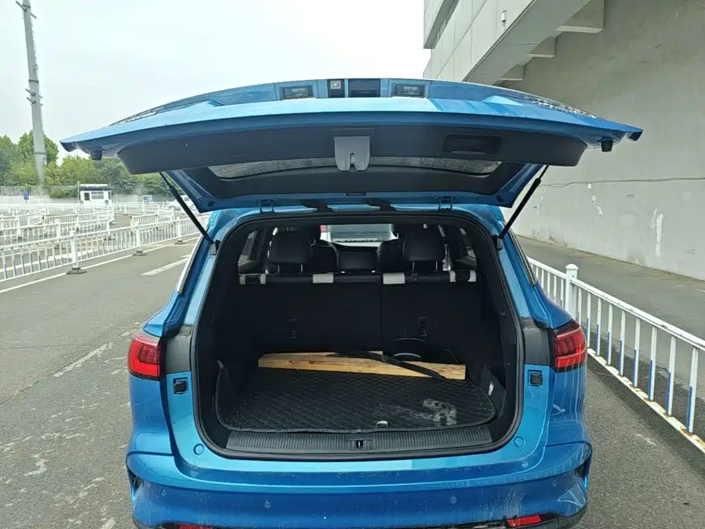 Roewe RX5 MAX 2020 — фото 19