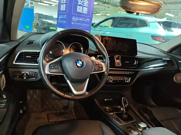 BMW 1 Series 2022