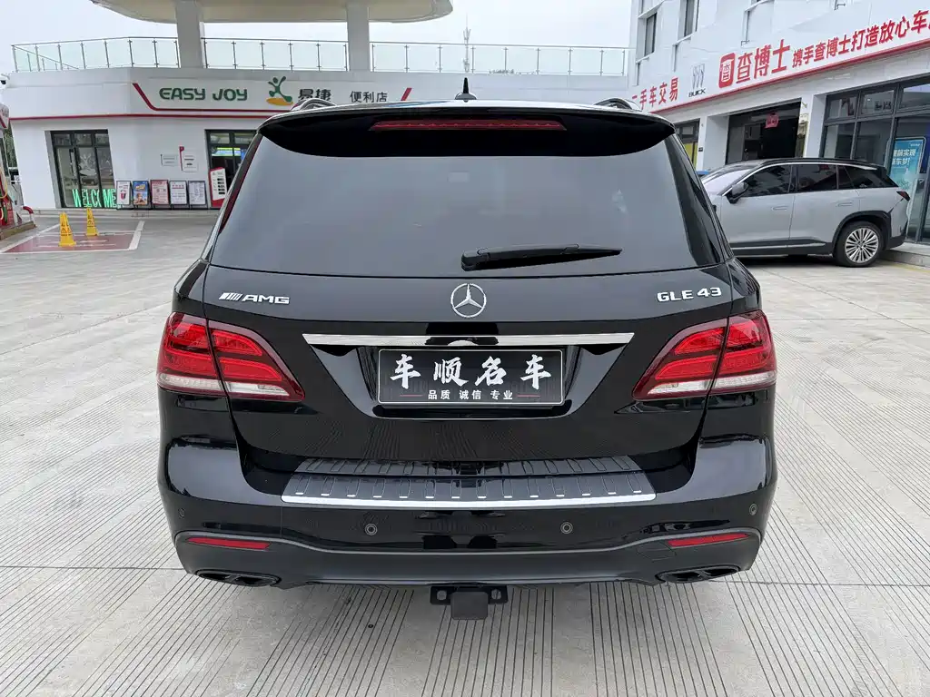 Mercedes-Benz GLE AMG 2017 — фото 6