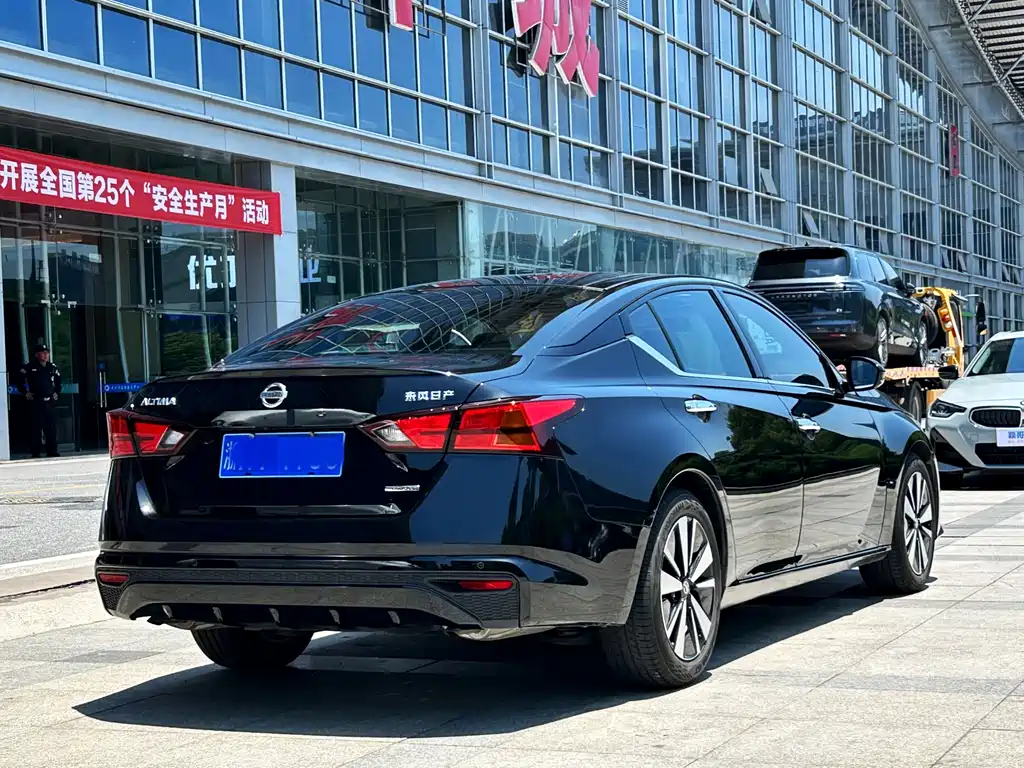 Nissan Teana 2021