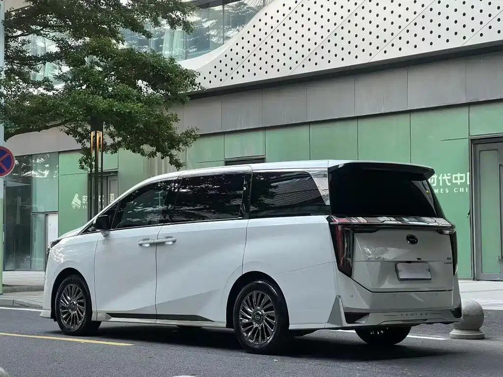 GAC Motor Trumpchi M8 2023 — фото 7