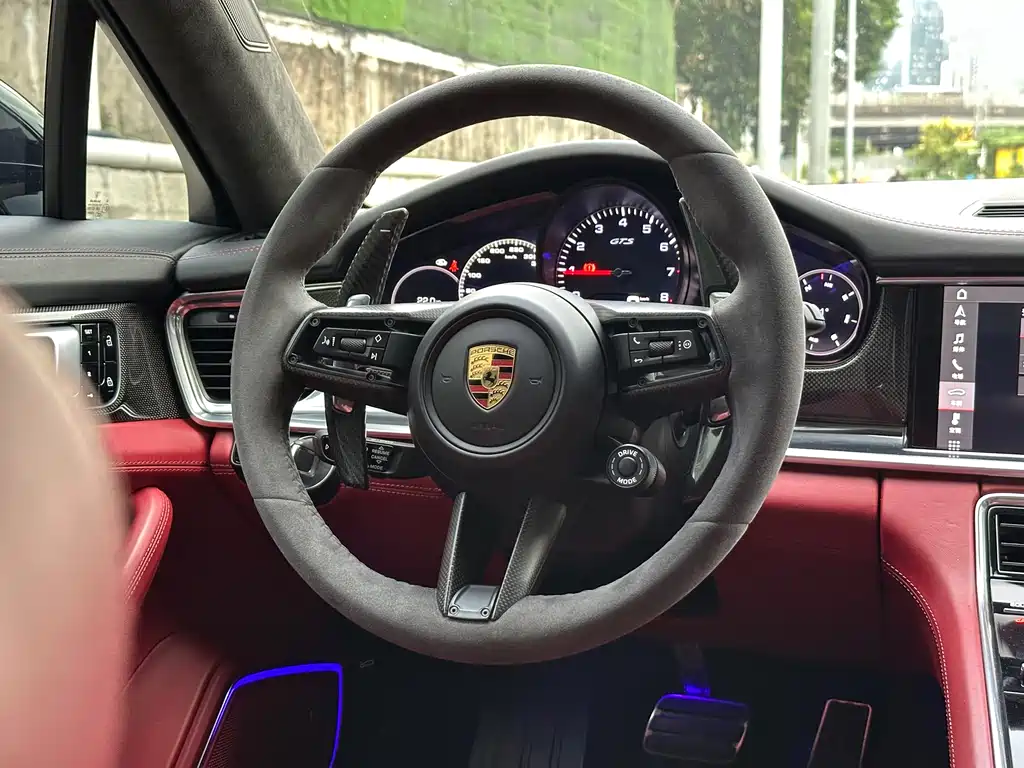Porsche Panamera 2021 — фото 13