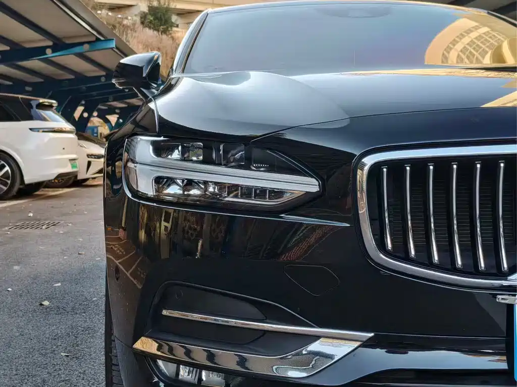 Volvo S90 2018 — фото 13