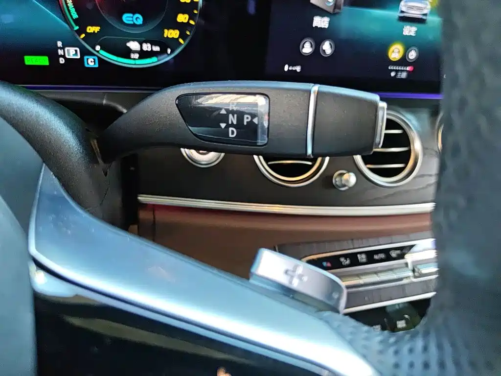 Mercedes-Benz E-Class New Energy 2022 — фото 15