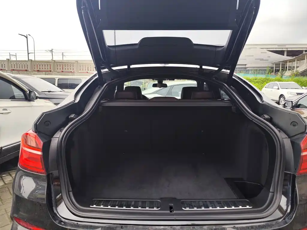 BMW X4 2016 — фото 11