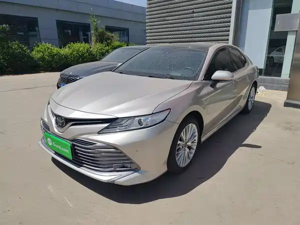 Toyota Camry 2019