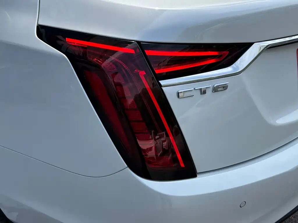 Cadillac CT6 2019 — фото 25