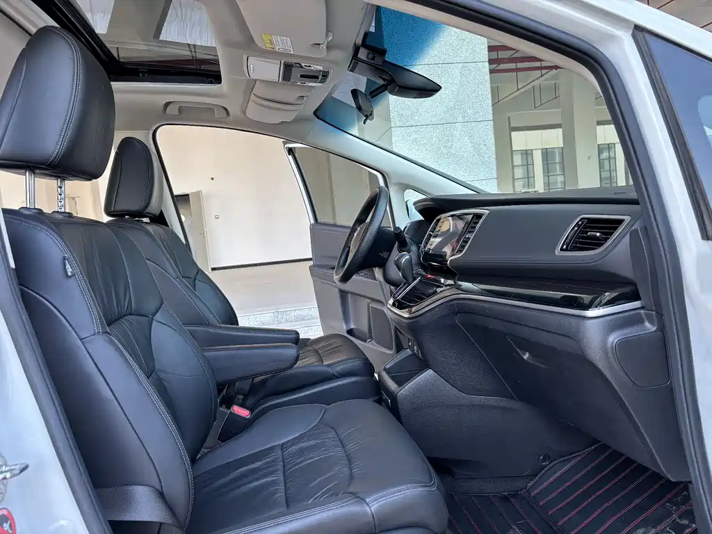 Honda Odyssey 2021 — фото 11