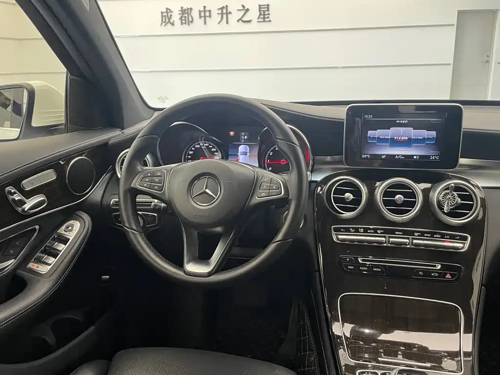 Mercedes-Benz GLC 2018 — фото 10