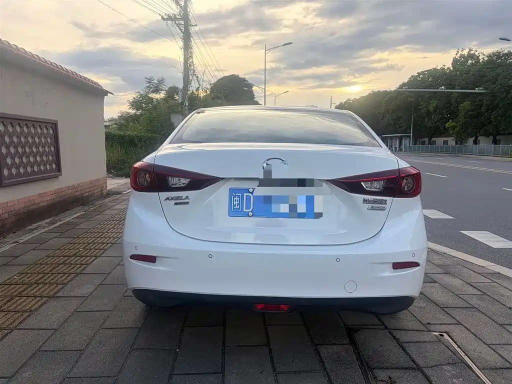 Mazda 3 Axela 2019