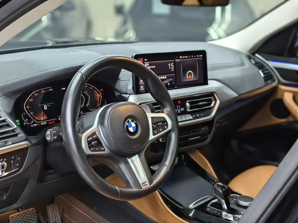 BMW X4 2022 — фото 23