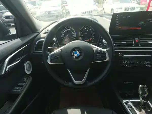 BMW 1 Series 2021