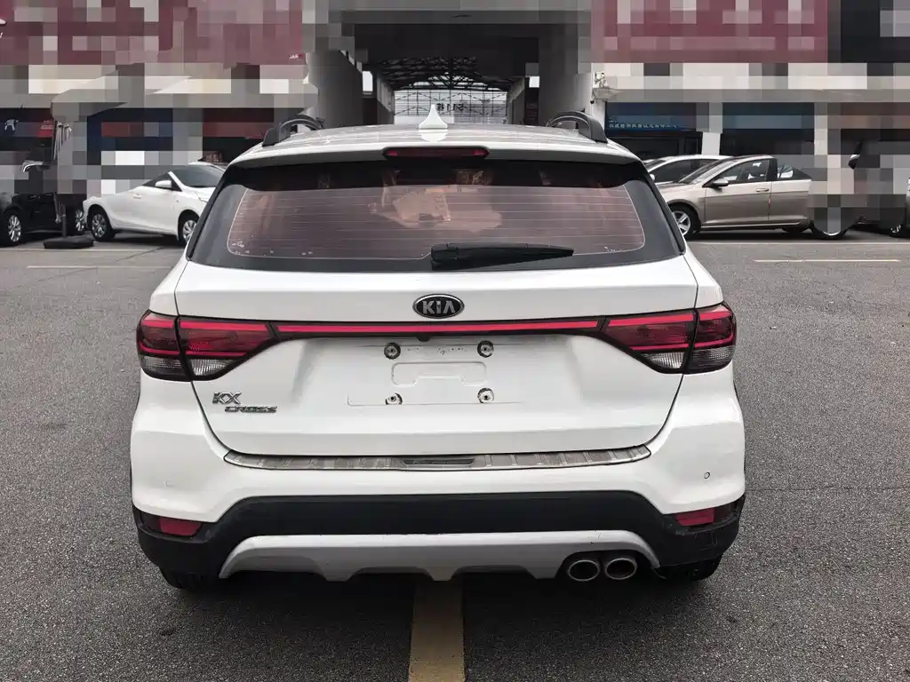 Kia KX Cross 2018 — фото 6