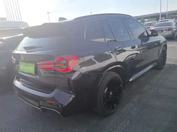 BMW iX3 2023