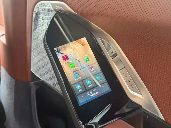 BMW i7 2023