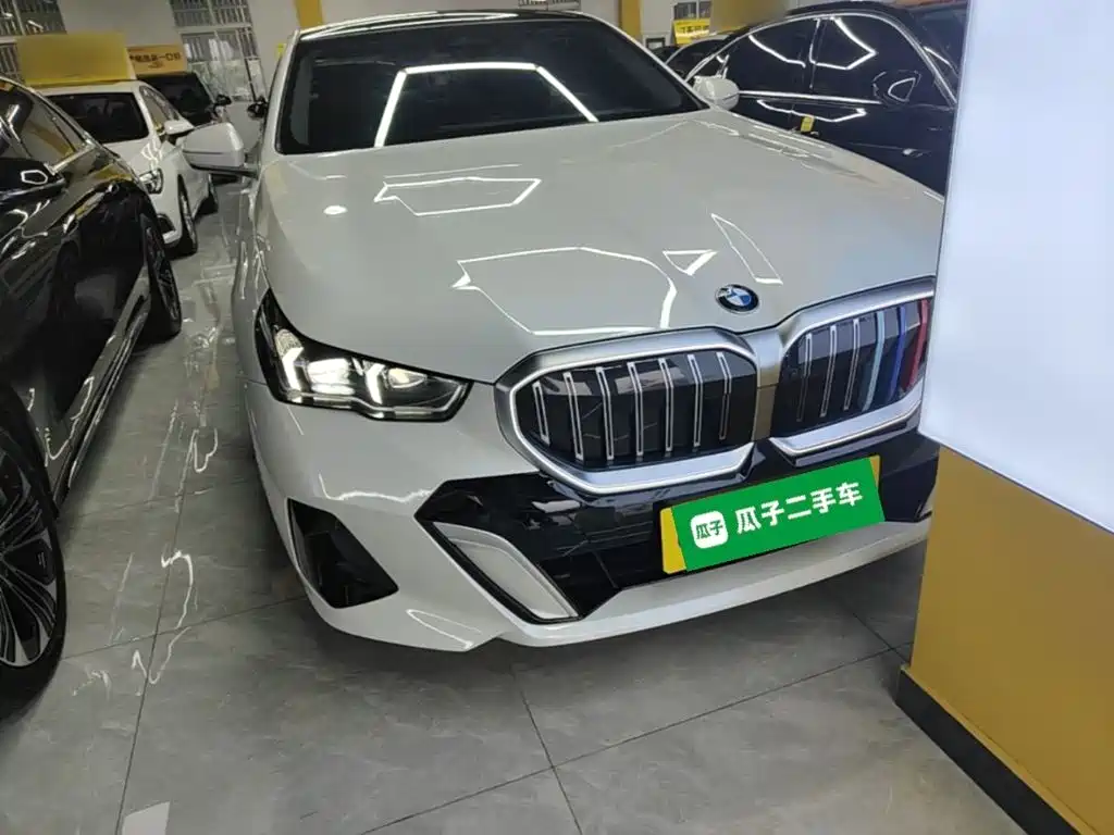 BMW 5 Series 2024