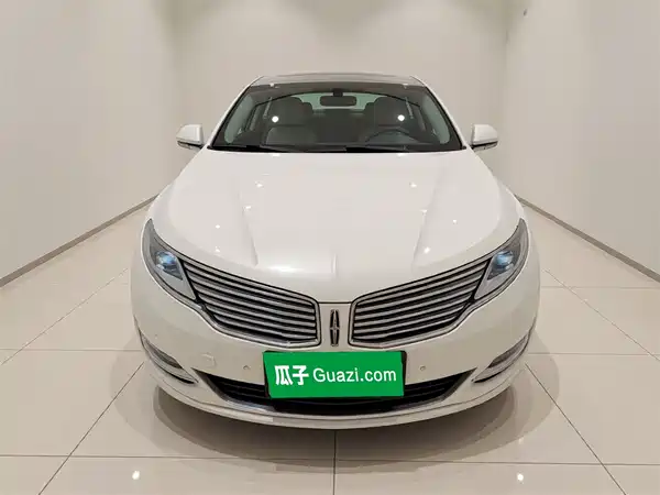 Lincoln MKZ 2014