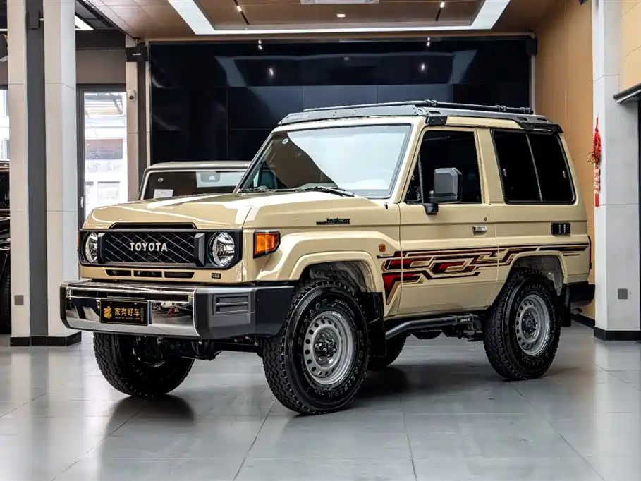 Toyota Land Cruiser 2025 — фото 1