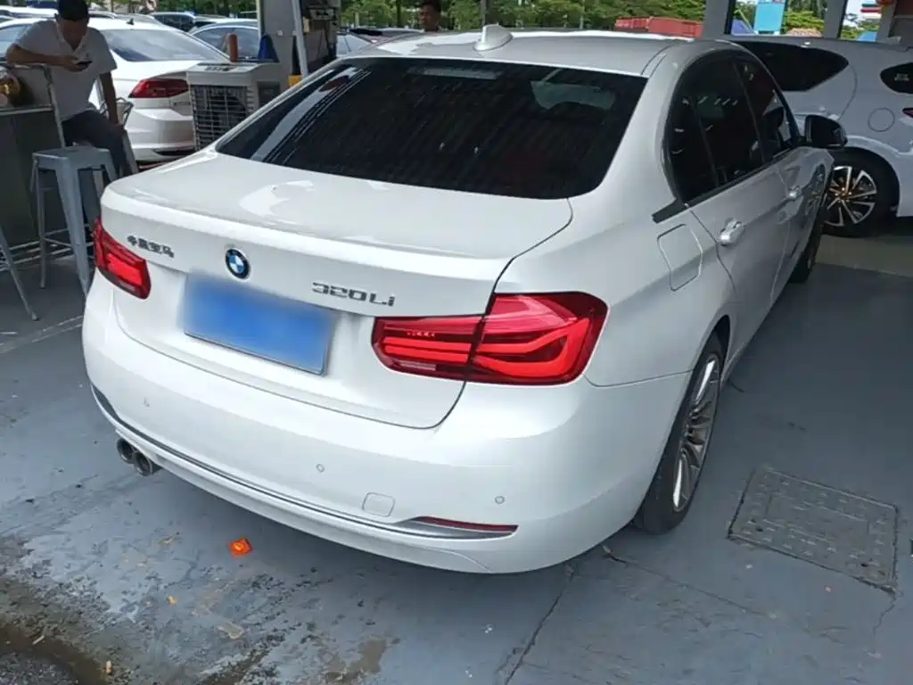 BMW 3 Series 2019