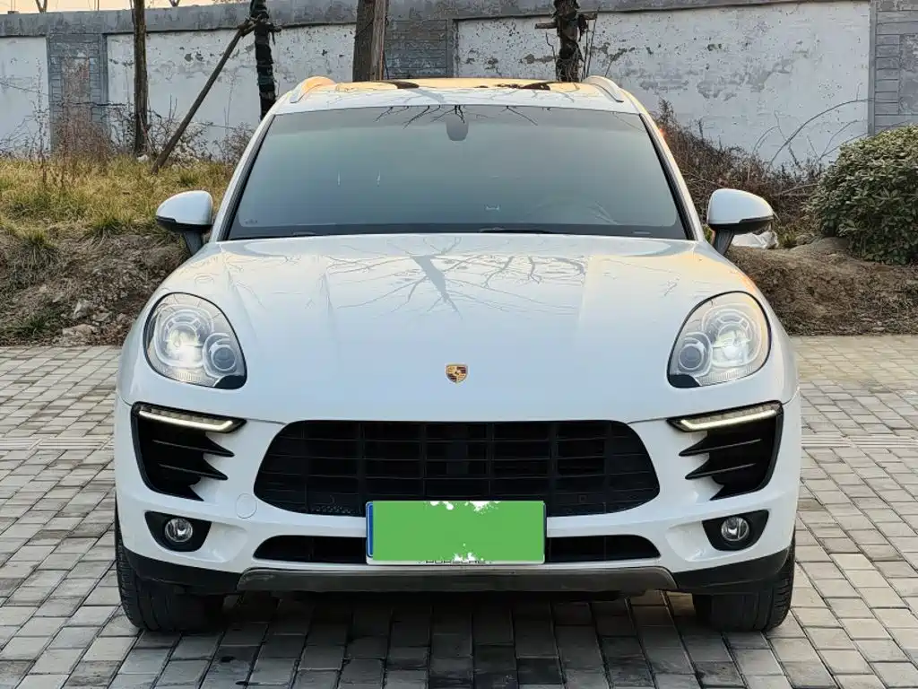 Porsche Macan 2016 — фото 23