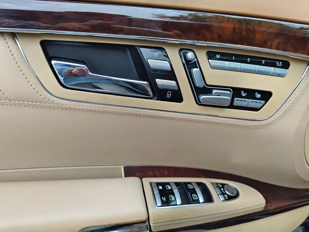 Mercedes-Benz S-Class 2010 — фото 24