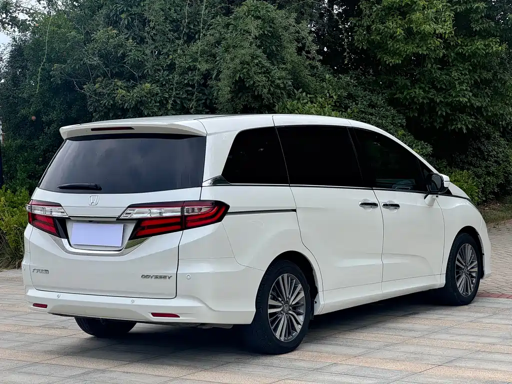 Honda Odyssey 2019 — фото 12