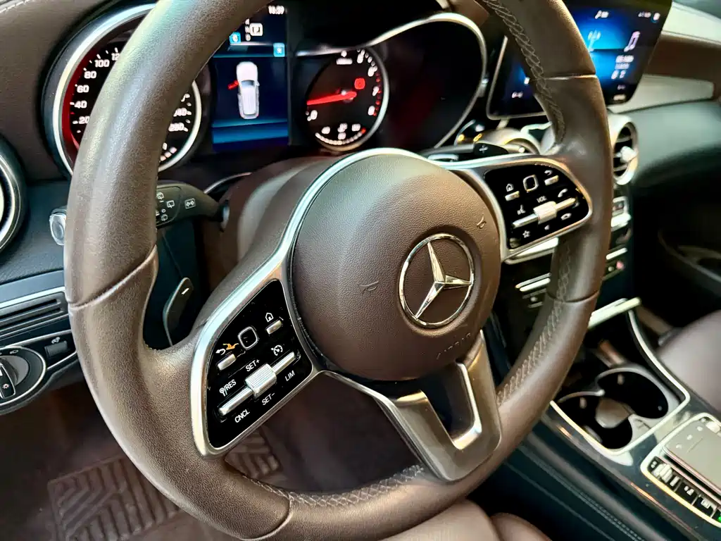 Mercedes-Benz GLC 2019 — фото 14