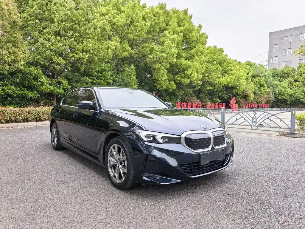 BMW i3 2024 — фото 3