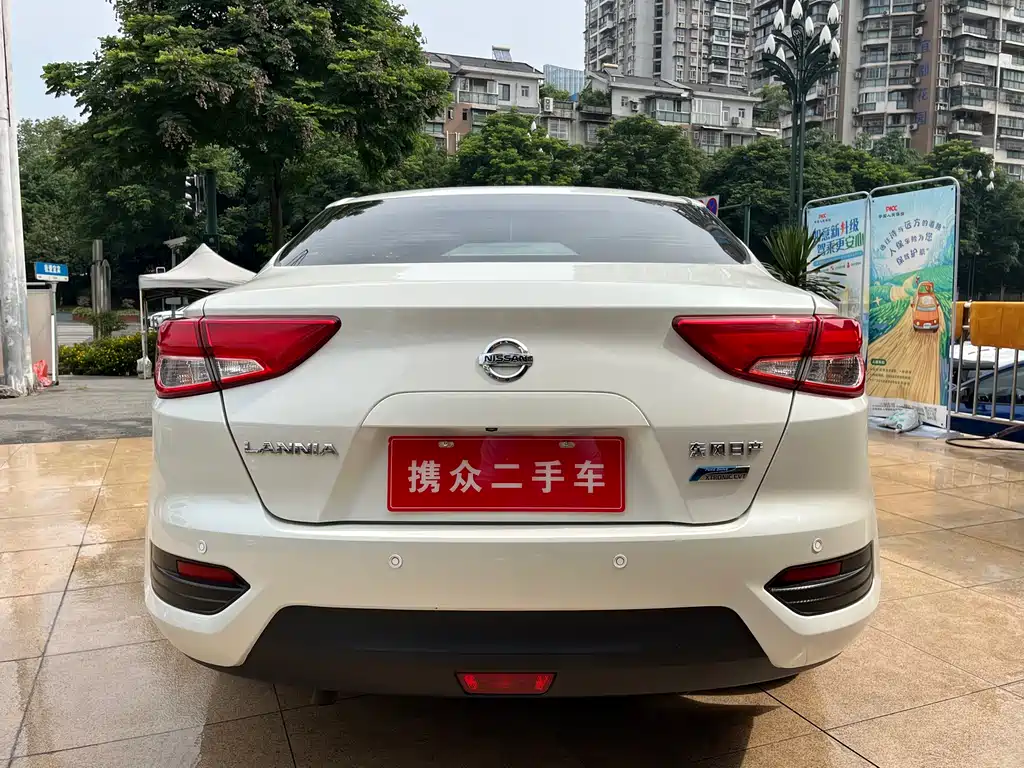 Nissan Bluebird 2019 — фото 13