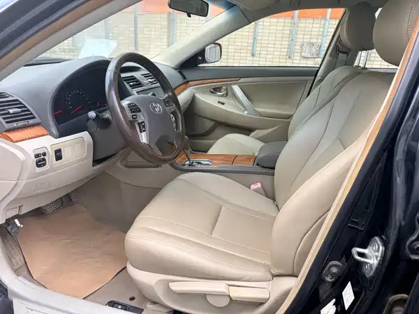 Toyota Camry 2011