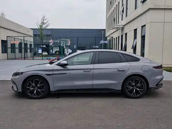 BYD Han 2025