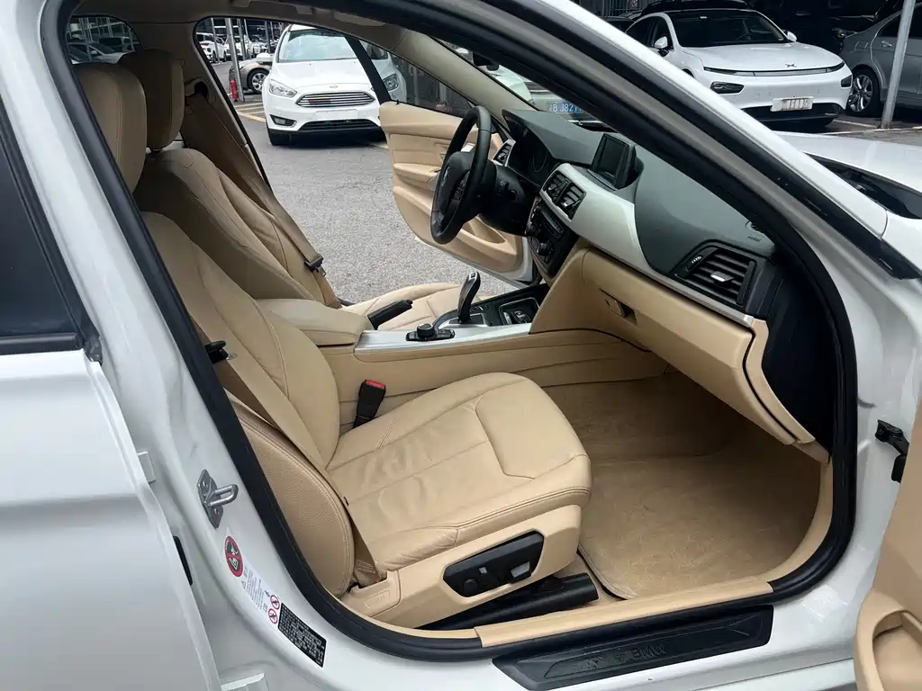 BMW 3 Series 2014 — фото 11