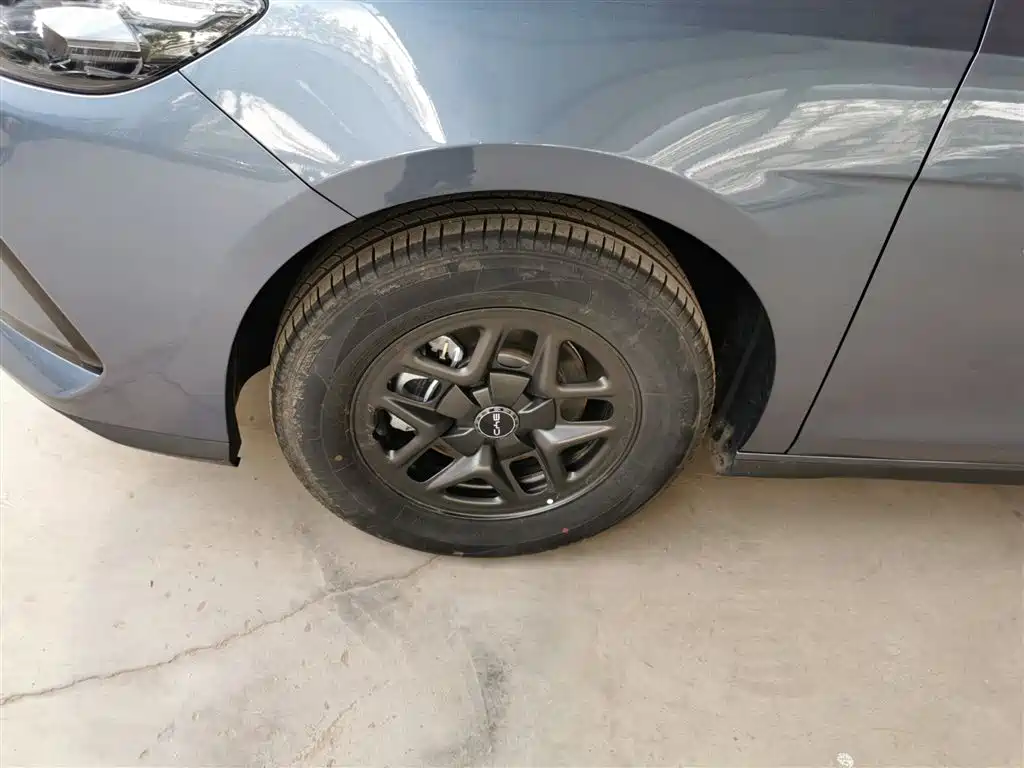 BYD Seal 05 DM-i 2026 — фото 23