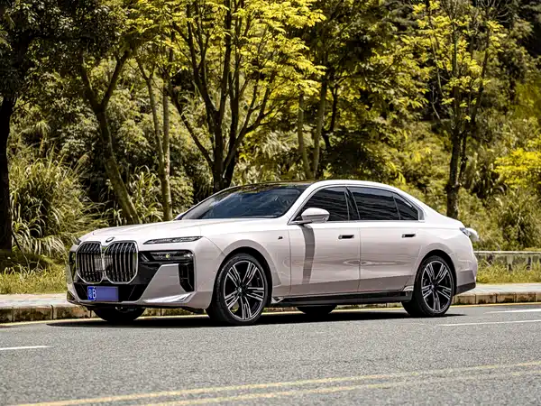 BMW 7 Series 2025