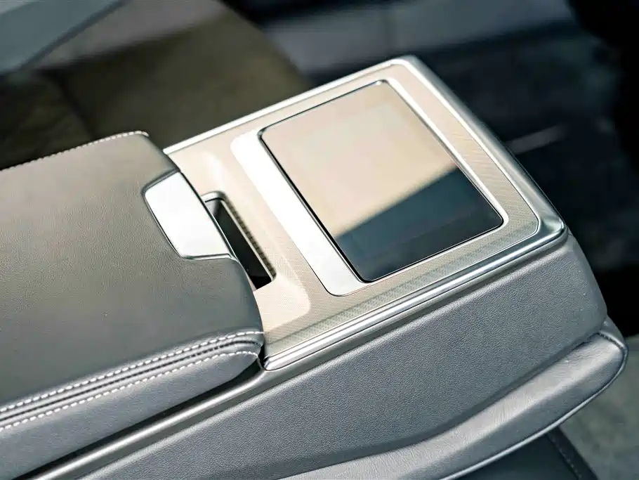 Audi A7L 2026 — фото 25