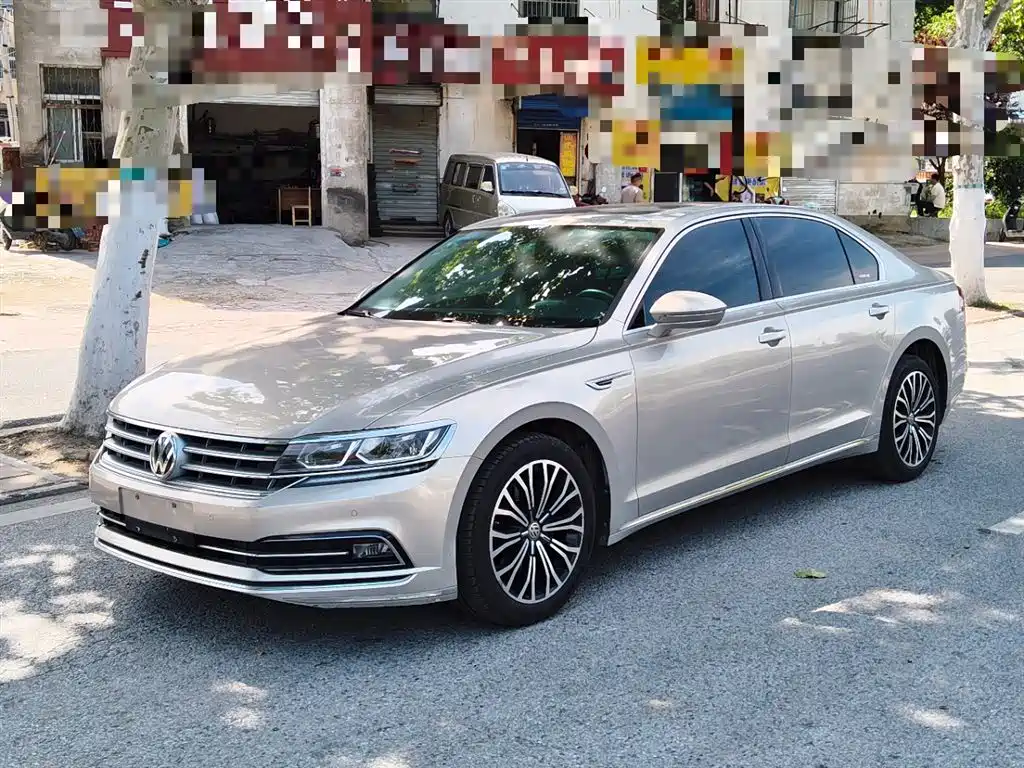 Volkswagen Phideon 2018 — фото 2